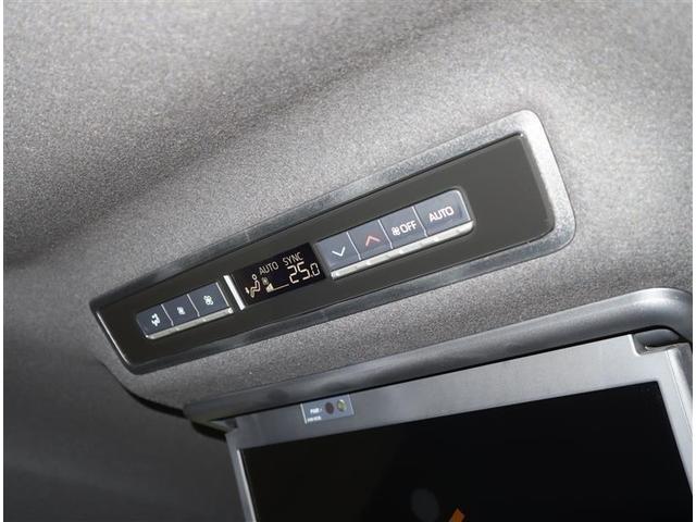 ヴォクシー Ｓ－Ｚ　フルセグ　メモリーナビ　ＤＶＤ再生　後席モニター　バックカメラ　衝突被害軽減システム　ＥＴＣ　両側電動スライド　ＬＥＤヘッドランプ　ウオークスルー　乗車定員７人　３列シート　ワンオーナー（12枚目）