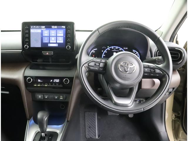 ヤリスクロス ハイブリッドＺ　メモリーナビ　ミュージックプレイヤー接続可　バックカメラ　☆衝突軽減装置付き　ペダル踏み間違い装置付き　ワンオーナー車（44枚目）