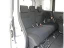 座り心地良好な後席です！　足元も広々して長時間座っていても疲れにくいのでみんなでわいわいドライブにも♪