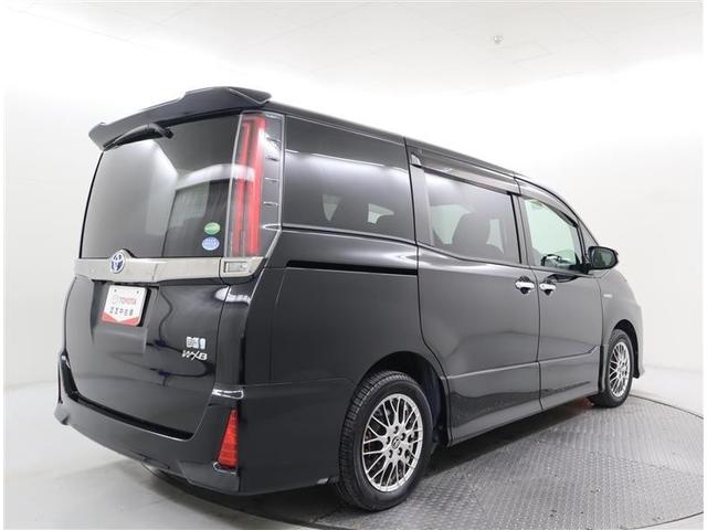 ノア ハイブリッドＳｉ　ダブルバイビー　当社下取りワンオーナー　ＴＯＹＯＴＡ認定中古車　フルセグ　メモリーナビ　ＤＶＤ再生　ミュージックプレイヤー接続可　後席モニター　バックカメラ　衝突被害軽減システム　ＥＴＣ　両側電動スライドドア（7枚目）