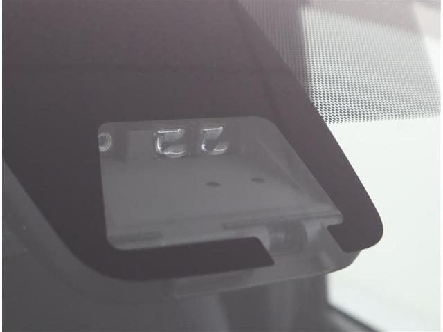 ノア ハイブリッドＳｉ　ダブルバイビー　当社下取りワンオーナー　ＴＯＹＯＴＡ認定中古車　フルセグ　メモリーナビ　ＤＶＤ再生　ミュージックプレイヤー接続可　後席モニター　バックカメラ　衝突被害軽減システム　ＥＴＣ　両側電動スライドドア（8枚目）