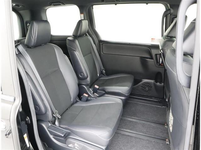 ノア ハイブリッドＳｉ　ダブルバイビー　当社下取りワンオーナー　ＴＯＹＯＴＡ認定中古車　フルセグ　メモリーナビ　ＤＶＤ再生　ミュージックプレイヤー接続可　後席モニター　バックカメラ　衝突被害軽減システム　ＥＴＣ　両側電動スライドドア（28枚目）