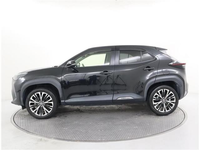 ヤリスクロス ハイブリッドＺ　ＴＯＹＯＴＡ認定中古車　当社下取りワンオーナー車　ミュージックプレイヤー接続可　バックカメラ　衝突被害軽減システム　ＥＴＣ　ＬＥＤヘッドランプ　ワンオーナー　記録簿（6枚目）