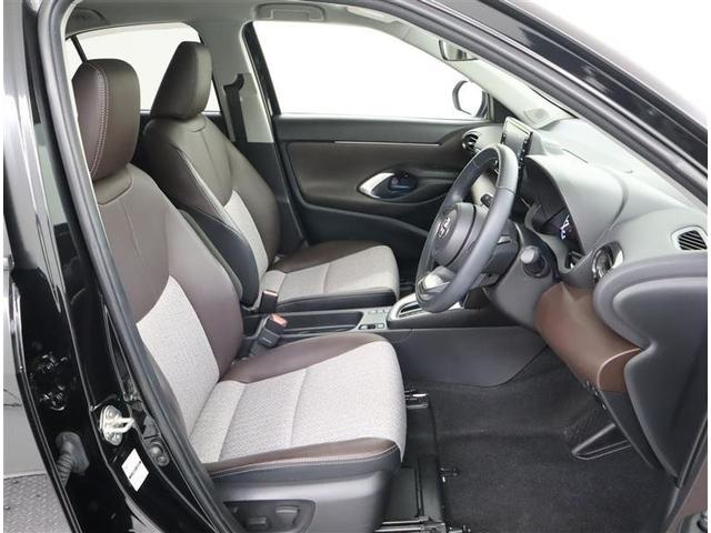 ヤリスクロス ハイブリッドＺ　ＴＯＹＯＴＡ認定中古車　当社下取りワンオーナー車　ミュージックプレイヤー接続可　バックカメラ　衝突被害軽減システム　ＥＴＣ　ＬＥＤヘッドランプ　ワンオーナー　記録簿（27枚目）