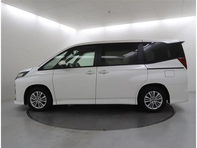 ノア Ｓ－Ｇ　当社下取りワンオーナー　ＴＯＹＯＴＡ認定中古車　フルセグ　メモリーナビ　ＤＶＤ再生　ミュージックプレイヤー接続可　バックカメラ　衝突被害軽減システム　ＥＴＣ　両側電動スライド　ＬＥＤヘッドランプ（6枚目）