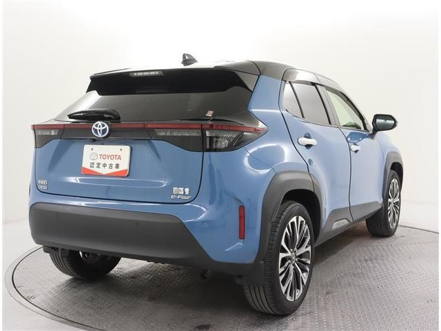 ヤリスクロス ハイブリッドＺ　当社下取りワンオーナー　ＴＯＹＯＴＡ認定中古車　４ＷＤ　フルセグ　メモリーナビ　ミュージックプレイヤー接続可　バックカメラ　衝突被害軽減システム　ＥＴＣ　ドラレコ　ＬＥＤヘッドランプ（7枚目）