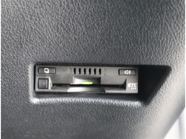 シエンタ ハイブリッドG 当社下取りワンオーナー TOYOTA認定中古車 フルセグ メモリーナビ ミュージックプレイヤー接続可 バックカメラ 衝突被害軽減システム ETC 両側電動スライド ウオークスルー 3列シート(22枚目)