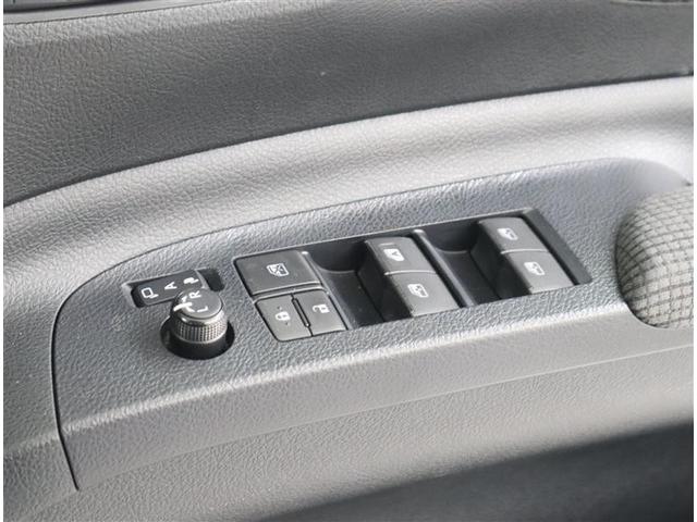 シエンタ ハイブリッドG 当社下取りワンオーナー TOYOTA認定中古車 フルセグ メモリーナビ ミュージックプレイヤー接続可 バックカメラ 衝突被害軽減システム ETC 両側電動スライド ウオークスルー 3列シート(24枚目)