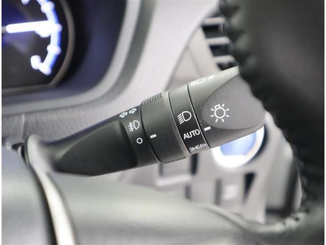 ヴォクシー ハイブリッドＺＳ　煌ＩＩＩ　１オーナー認定車／バッテリーチケット／スマートキー２個／メモリーナビ・ＤＶＤ地デジ・ＢＴ／バックカメラ／シートヒーター／クルコン／衝突被害軽減／障害物センサー／ＥＴＣ／両側電動スライド／ＬＥＤ・ＡＨＢ（18枚目）