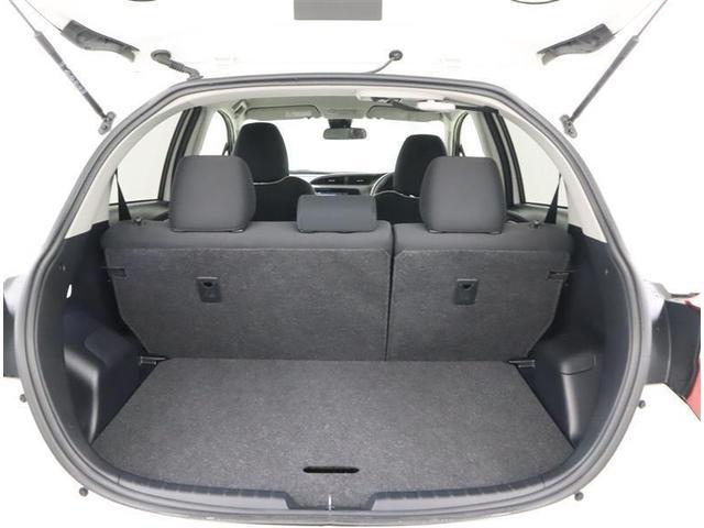 ヴィッツ ジュエラ　１オーナー／トヨタ保証付／記録簿／スマートキー２個／バッテリーチケット／メモリーナビ・ＤＶＤ・地デジ・ＢＴ・ＳＤ録音／バックカメラ／衝突被害軽減システム／ＥＴＣ／左前フロア凹み・キズあり修復歴扱い車（12枚目）