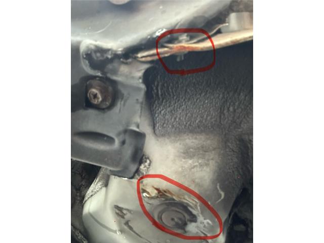 ヴィッツ ジュエラ　１オーナー／トヨタ保証付／記録簿／スマートキー２個／バッテリーチケット／メモリーナビ・ＤＶＤ・地デジ・ＢＴ・ＳＤ録音／バックカメラ／衝突被害軽減システム／ＥＴＣ／左前フロア凹み・キズあり修復歴扱い車（44枚目）