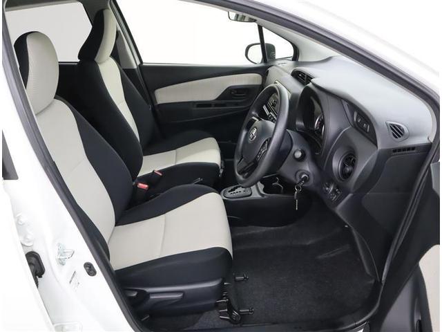 ヴィッツ F 1オーナー/トヨタ保証付/走行約2万キロ/記録簿/バッテリーチケット/CD・AMFM・USB・ミュージックプレイヤー接続可/車線逸脱防止・衝突被害軽減システム/ETC/LEDライト・自動ハイビーム(5枚目)