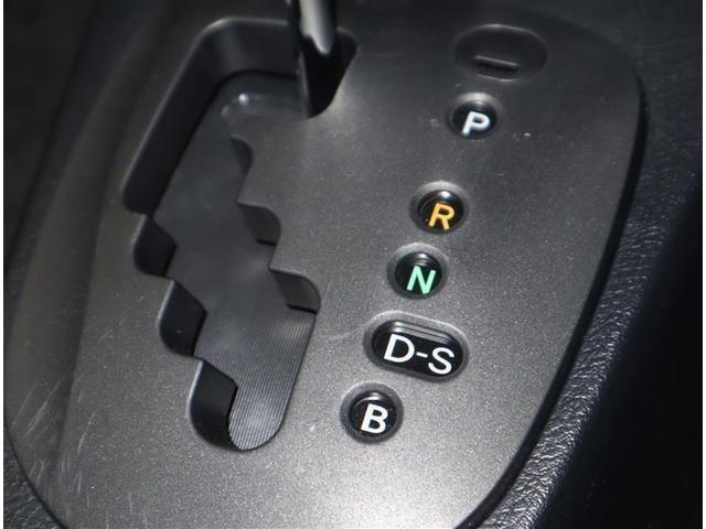 ヴィッツ F 1オーナー/トヨタ保証付/走行約2万キロ/記録簿/バッテリーチケット/CD・AMFM・USB・ミュージックプレイヤー接続可/車線逸脱防止・衝突被害軽減システム/ETC/LEDライト・自動ハイビーム(11枚目)