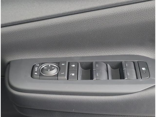 プリウス Z 1オーナー記録簿/ドラレコ/12.3型大画面Tコネクトナビ/全周囲カメラ/シートエアコン/ハンドルヒーター/パワーシート/パワーバックドア/1500W電源/DIミラー/BSM・RCTA・LDA/ETC(32枚目)