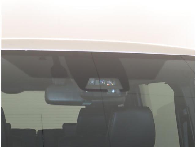 ノア ハイブリッドSi ダブルバイビーII 1オーナー/10型大画面ナビ・DVD・地デジ・BT・HDMI/後席モニター/バックカメラ/シートヒーター/クルコン/衝突被害軽減/障害物センサー/ETC/両側電動スライド/LED・AHB/スマキー2個(37枚目)