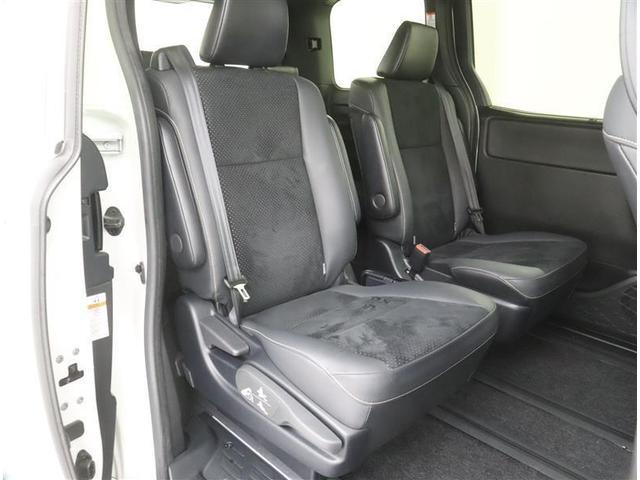 ヴォクシー ＺＳ　煌ＩＩＩ　トヨタ認定車／走行約２．８万キロ／９型大画面ナビ・ＤＶＤ・地デジ・ＢＴ・ＳＤ録音／後席モニター／バックカメラ／衝突被害軽減／障害物センサー／ＥＴＣ／両側電動スライド／ＬＥＤ・ＡＨＢ／スマートキー２個（14枚目）