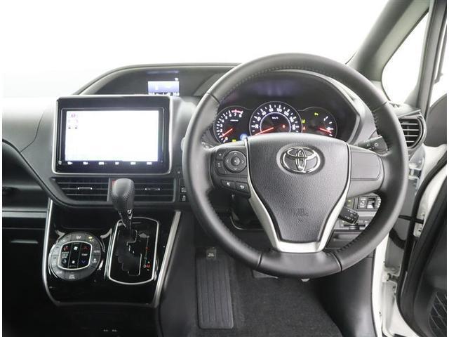 ヴォクシー ＺＳ　煌ＩＩＩ　トヨタ認定車／走行約２．８万キロ／９型大画面ナビ・ＤＶＤ・地デジ・ＢＴ・ＳＤ録音／後席モニター／バックカメラ／衝突被害軽減／障害物センサー／ＥＴＣ／両側電動スライド／ＬＥＤ・ＡＨＢ／スマートキー２個（19枚目）