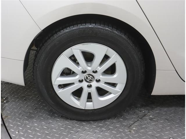 プリウス S 1オーナー/ドラレコ/メモリーナビ・DVD・地デジ・BT/バックカメラ/衝突被害軽減/レーダークルコン/ETC/LED・AHB/スマートキー2個/バッテリーチケット/ハイブリッド保証付き/記録簿あり(33枚目)