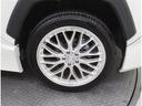 アルミホイールを装備！おしゃれなデザインだけでなく、鉄のホイールと比べて足元が軽くなり燃費向上にも貢献！