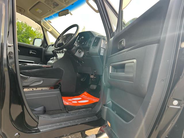 デリカＤ：５ Ｇ　パワーパッケージ　Ｇパワーパッケージ　ユーザー様買取車　車検２年　４インチリフトアップ　ＡＴタイヤ　４ＷＤ　フリップダウンモニター　ナビ　ＴＶ　バックカメラ　３列シート　オートエアコン　フルフラット　エアバック　ＥＴＣ（76枚目）