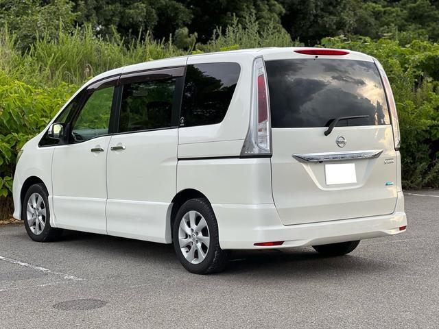 セレナ ハイウェイスター　Ｖセレクション　ユーザー様買取車　社外ナビ　ＴＶ　Ｂｌｕｅｔｏｏｔｈ　ＥＴＣ　バックカメラ　ドライブレコーダー　スマートキー　プッシュスタート　クルーズコントロール　ドアバイザー　車検２年　両側パワースライドドア（12枚目）
