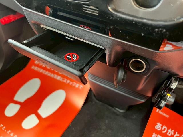 パレットＳＷ ＸＳ　ユーザー様買取車　ナビ　ＴＶ　バックモニター　ＥＴＣ　スマートキー　プッシュスタート　オートエアコン　ドライブレコーダー　ＨＩＤ　ベンチシート　フルフラット　運転席助手席エアバック　衝突安全ボディ（32枚目）