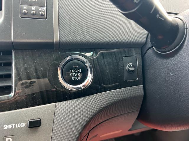 エスティマ アエラス レザーパッケージ ユーザー様買取車 ナビ TV Bluetooth バックモニター ETC スマートキー2本 革シート オットマン パワーシート シートヒーター 盗難防止システム HID 衝突安全ボディ ダブルエアコン(28枚目)