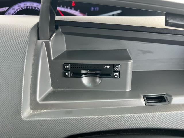 エスティマ アエラス レザーパッケージ ユーザー様買取車 ナビ TV Bluetooth バックモニター ETC スマートキー2本 革シート オットマン パワーシート シートヒーター 盗難防止システム HID 衝突安全ボディ ダブルエアコン(45枚目)