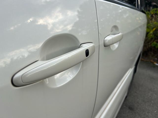 エスティマ アエラス レザーパッケージ ユーザー様買取車 ナビ TV Bluetooth バックモニター ETC スマートキー2本 革シート オットマン パワーシート シートヒーター 盗難防止システム HID 衝突安全ボディ ダブルエアコン(65枚目)