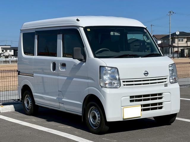 ＮＶ１００クリッパーバン ＤＸ　平成２９年式　クリッパーバン　ＭＴ　スペリアホワイト　　ＤＸ　ＥＴＣ　ドライブレコーダー　ＥＴＣ　ＡＭ／ＦＭラジオ　ＵＶカットガラス　走行距離８９７００キロ　車検令和８年１月（7枚目）