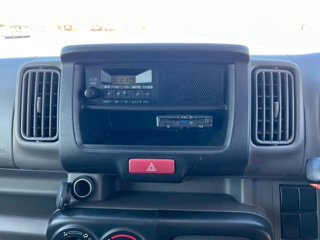 ＮＶ１００クリッパーバン ＤＸ　平成２９年式　クリッパーバン　ＭＴ　スペリアホワイト　　ＤＸ　ＥＴＣ　ドライブレコーダー　ＥＴＣ　ＡＭ／ＦＭラジオ　ＵＶカットガラス　走行距離８９７００キロ　車検令和８年１月（18枚目）