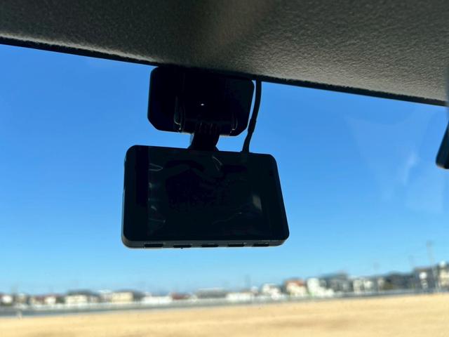 ＮＶ１００クリッパーバン ＤＸ　平成２９年式　クリッパーバン　ＭＴ　スペリアホワイト　　ＤＸ　ＥＴＣ　ドライブレコーダー　ＥＴＣ　ＡＭ／ＦＭラジオ　ＵＶカットガラス　走行距離８９７００キロ　車検令和８年１月（24枚目）