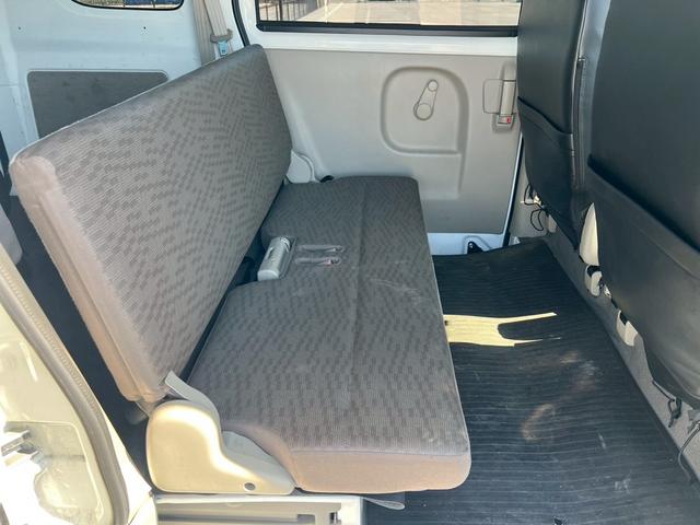 ＮＶ１００クリッパーバン ＤＸ　平成２９年式　クリッパーバン　ＭＴ　スペリアホワイト　　ＤＸ　ＥＴＣ　ドライブレコーダー　ＥＴＣ　ＡＭ／ＦＭラジオ　ＵＶカットガラス　走行距離８９７００キロ　車検令和８年１月（26枚目）