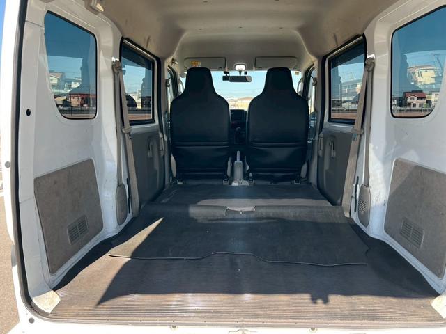 ＮＶ１００クリッパーバン ＤＸ　平成２９年式　クリッパーバン　ＭＴ　スペリアホワイト　　ＤＸ　ＥＴＣ　ドライブレコーダー　ＥＴＣ　ＡＭ／ＦＭラジオ　ＵＶカットガラス　走行距離８９７００キロ　車検令和８年１月（38枚目）