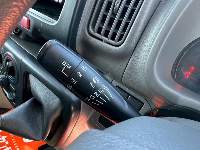 ＮＶ１００クリッパーバン ＤＸ　平成２９年式　クリッパーバン　ＭＴ　スペリアホワイト　　ＤＸ　ＥＴＣ　ドライブレコーダー　ＥＴＣ　ＡＭ／ＦＭラジオ　ＵＶカットガラス　走行距離８９７００キロ　車検令和８年１月（42枚目）