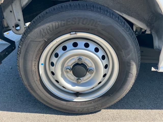 ＮＶ１００クリッパーバン ＤＸ　平成２９年式　クリッパーバン　ＭＴ　スペリアホワイト　　ＤＸ　ＥＴＣ　ドライブレコーダー　ＥＴＣ　ＡＭ／ＦＭラジオ　ＵＶカットガラス　走行距離８９７００キロ　車検令和８年１月（49枚目）