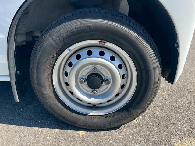 ＮＶ１００クリッパーバン ＤＸ　平成２９年式　クリッパーバン　ＭＴ　スペリアホワイト　　ＤＸ　ＥＴＣ　ドライブレコーダー　ＥＴＣ　ＡＭ／ＦＭラジオ　ＵＶカットガラス　走行距離８９７００キロ　車検令和８年１月（50枚目）