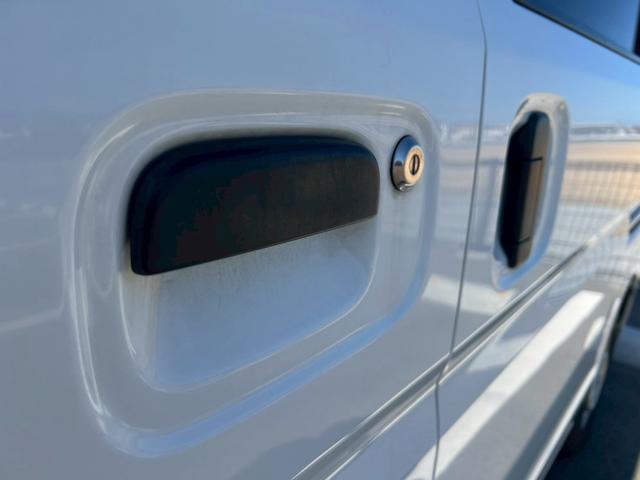 ＮＶ１００クリッパーバン ＤＸ　平成２９年式　クリッパーバン　ＭＴ　スペリアホワイト　　ＤＸ　ＥＴＣ　ドライブレコーダー　ＥＴＣ　ＡＭ／ＦＭラジオ　ＵＶカットガラス　走行距離８９７００キロ　車検令和８年１月（54枚目）