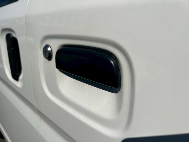 ＮＶ１００クリッパーバン ＤＸ　平成２９年式　クリッパーバン　ＭＴ　スペリアホワイト　　ＤＸ　ＥＴＣ　ドライブレコーダー　ＥＴＣ　ＡＭ／ＦＭラジオ　ＵＶカットガラス　走行距離８９７００キロ　車検令和８年１月（60枚目）