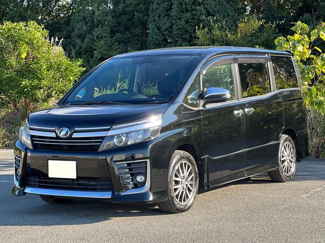 ヴォクシー ZS 煌II ユーザー様買取車 ナビ TV Bluetoothオーディオ CD DVD バックモニター フリップダウン ETC スマートキー2本 プッシュスタート オートエアコン オートマチックハイビーム ESC(5枚目)