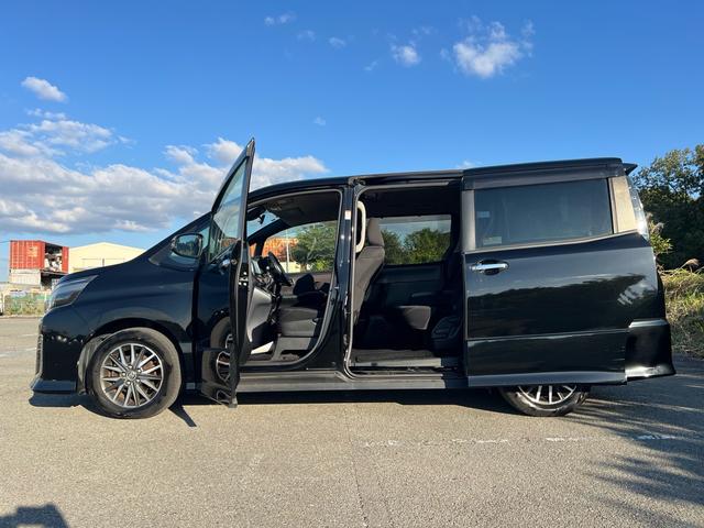 ヴォクシー ZS 煌II ユーザー様買取車 ナビ TV Bluetoothオーディオ CD DVD バックモニター フリップダウン ETC スマートキー2本 プッシュスタート オートエアコン オートマチックハイビーム ESC(38枚目)