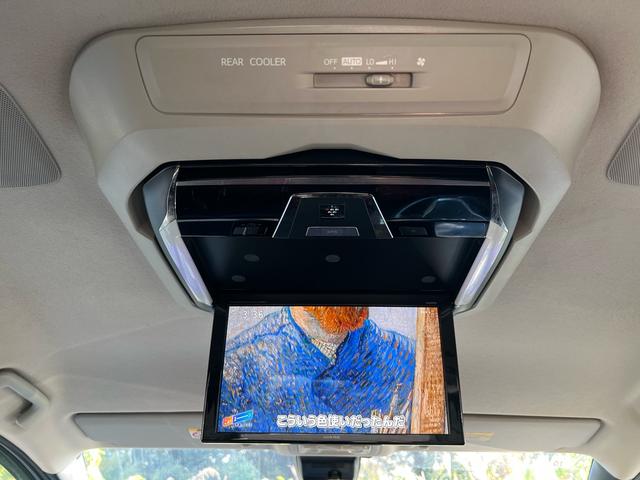ヴォクシー ZS 煌II ユーザー様買取車 ナビ TV Bluetoothオーディオ CD DVD バックモニター フリップダウン ETC スマートキー2本 プッシュスタート オートエアコン オートマチックハイビーム ESC(42枚目)