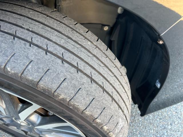 ヴォクシー ZS 煌II ユーザー様買取車 ナビ TV Bluetoothオーディオ CD DVD バックモニター フリップダウン ETC スマートキー2本 プッシュスタート オートエアコン オートマチックハイビーム ESC(60枚目)