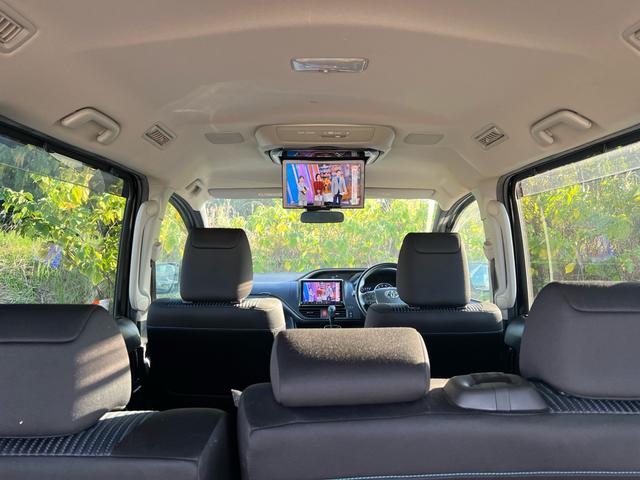 ヴォクシー ZS 煌II ユーザー様買取車 ナビ TV Bluetoothオーディオ CD DVD バックモニター フリップダウン ETC スマートキー2本 プッシュスタート オートエアコン オートマチックハイビーム ESC(63枚目)