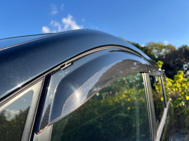 ヴォクシー ZS 煌II ユーザー様買取車 ナビ TV Bluetoothオーディオ CD DVD バックモニター フリップダウン ETC スマートキー2本 プッシュスタート オートエアコン オートマチックハイビーム ESC(70枚目)