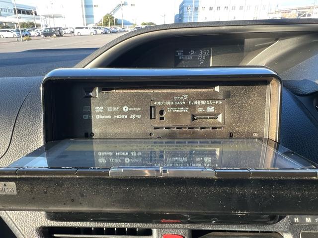 ヴォクシー ZS 煌II ユーザー様買取車 ナビ TV Bluetoothオーディオ CD DVD バックモニター フリップダウン ETC スマートキー2本 プッシュスタート オートエアコン オートマチックハイビーム ESC(79枚目)