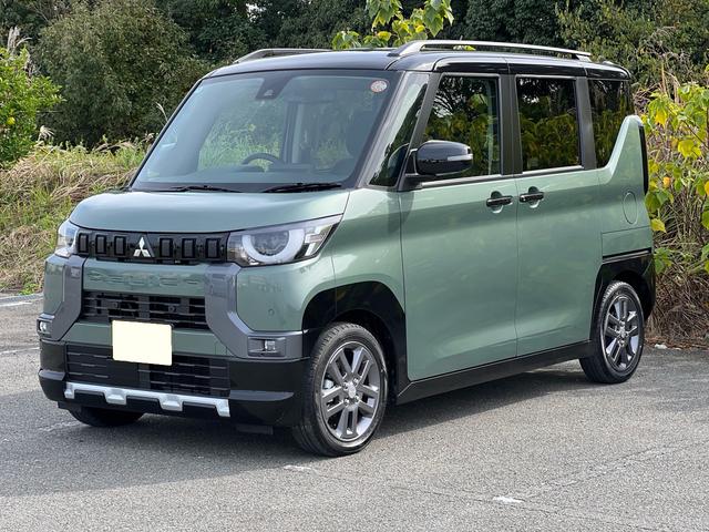 デリカミニ Ｔ　プレミアム　リミテッドエディション　アラウンドビューモニター　ナビ　ＴＶ　バックモニター　ダウンヒルアシストコントロール　ステアリングヒーター　シートヒーター　レーダークルーズコントロール　車線維持支援機能　オートマチック　スマートキー（5枚目）