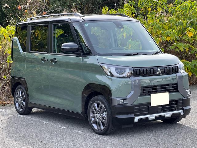 デリカミニ Ｔ　プレミアム　リミテッドエディション　アラウンドビューモニター　ナビ　ＴＶ　バックモニター　ダウンヒルアシストコントロール　ステアリングヒーター　シートヒーター　レーダークルーズコントロール　車線維持支援機能　オートマチック　スマートキー（7枚目）