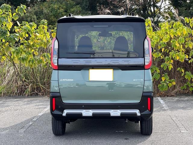 デリカミニ Ｔ　プレミアム　リミテッドエディション　アラウンドビューモニター　ナビ　ＴＶ　バックモニター　ダウンヒルアシストコントロール　ステアリングヒーター　シートヒーター　レーダークルーズコントロール　車線維持支援機能　オートマチック　スマートキー（11枚目）