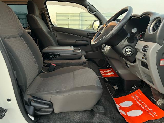 NV350キャラバンバン スーパーロングDX EXパック ユーザー様買取車 アラウンドビューモニター エマージェンシーブレーキ VDC フォグランプ ナビ TV Bluetooth バックモニター ETC オートエアコン キーレスエントリー(29枚目)